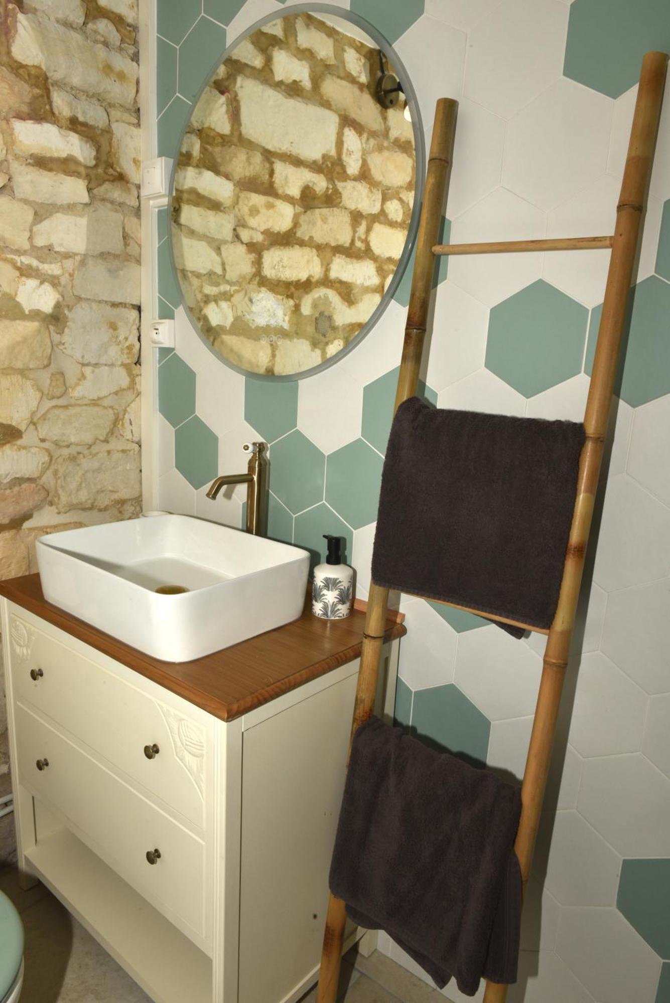 Maisonnette Du Bonheur - Vue Campagne - Baignoire Balneo 32 Jets - Lits Queen Size Vadencourt  Kültér fotó