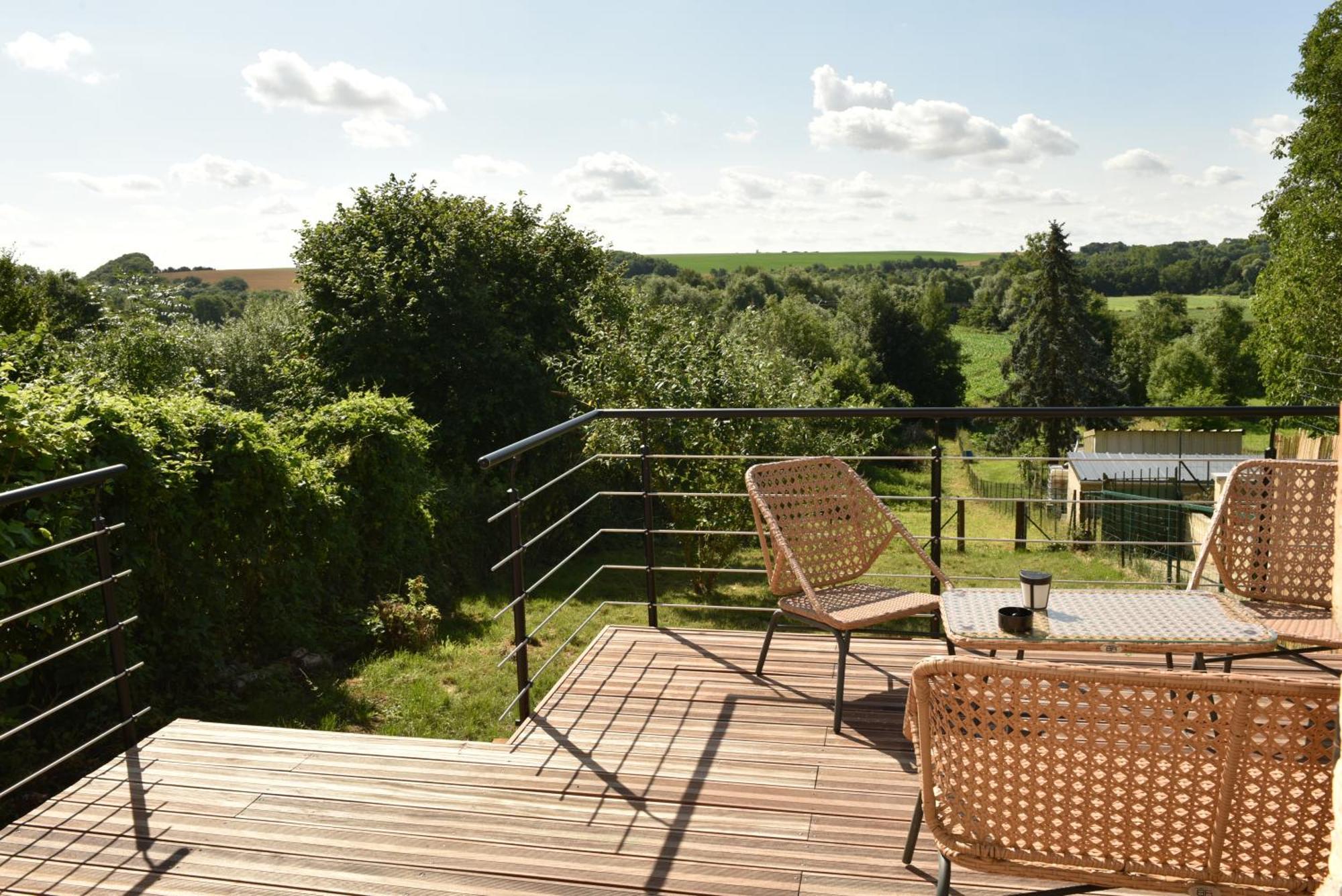 Maisonnette Du Bonheur - Vue Campagne - Baignoire Balneo 32 Jets - Lits Queen Size Vadencourt  Kültér fotó